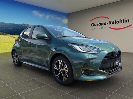 Vehicle image 6