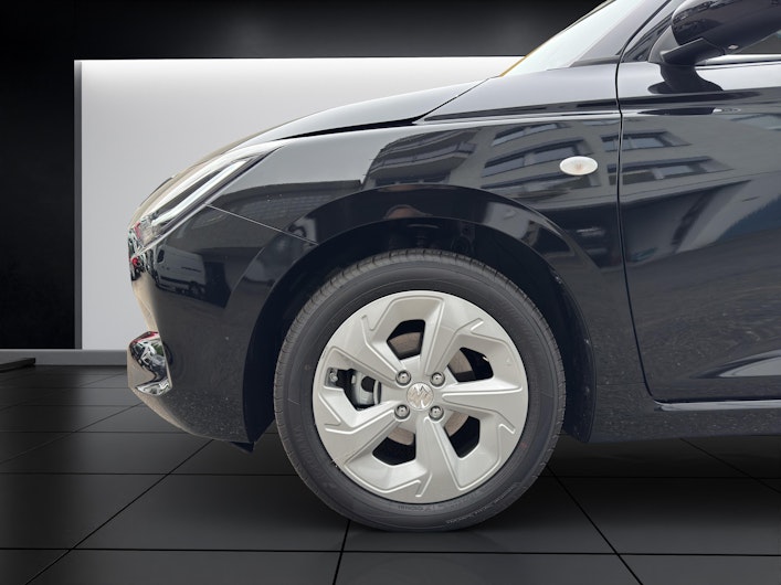 Vehicle image SUZUKI SWIFT