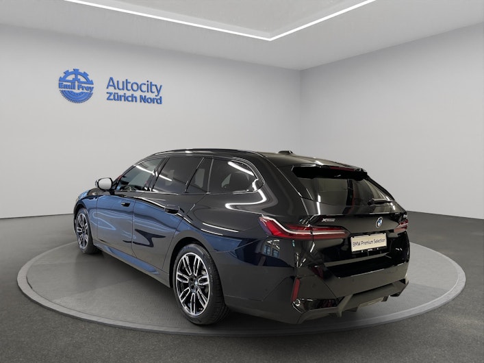 Vehicle image BMW 5 SERIES