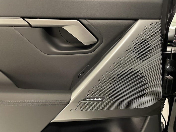 Vehicle image BMW 5 SERIES