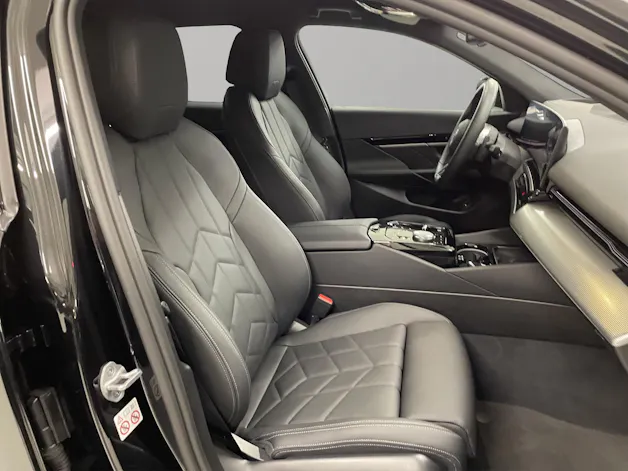 BMW 520d xDrive 48V Touring