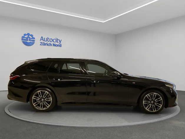 BMW 520d xDrive 48V Touring