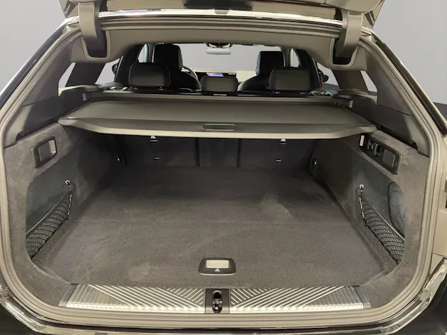 BMW 520d xDrive 48V Touring