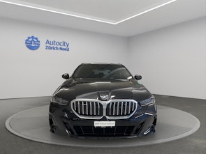 Vehicle image BMW 520d xDrive Touring