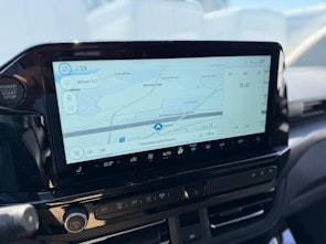 Fahrzeugbild FORD Tourneo C Bus 340 L2 2.5 Duratec 233 Titanium PHEV