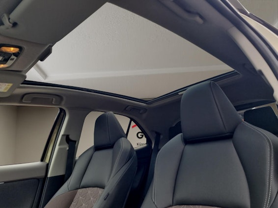 Vehicle image 9 Vehicle image 9