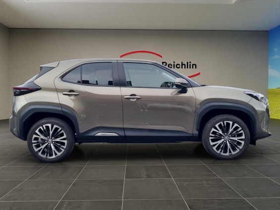 Vehicle image 5 Vehicle image 5