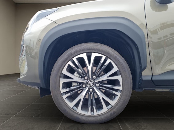 Vehicle image 14 Vehicle image 14