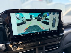 Vehicle image FORD Tourneo C Bus 340 L2 2.5 Duratec 233 Titanium PHEV