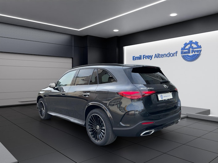 Vehicle image MERCEDES-BENZ GLC 400