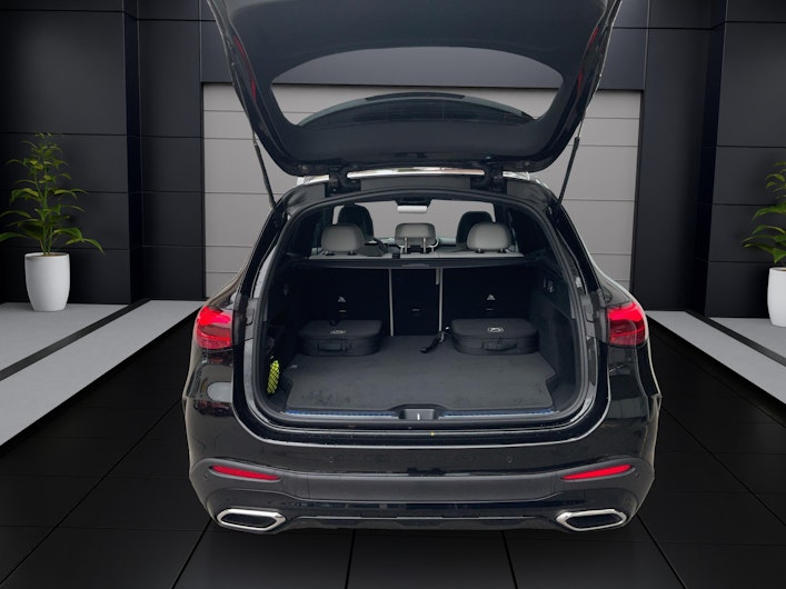 Vehicle image MERCEDES-BENZ GLC 300