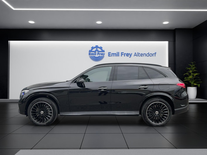 Vehicle image MERCEDES-BENZ GLC 300