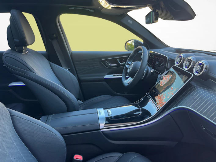 image du véhicule MERCEDES-BENZ GLC 400