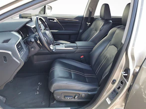 https://vehicle.imgix.net/3904351/d1ae53b3-0ed4-4d51-a74d-8182369f6cf4.jpg