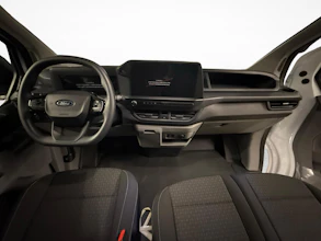 https://vehicle.imgix.net/3904353/d17270f0-4db9-4e54-acf0-d9c58cad5001.jpg