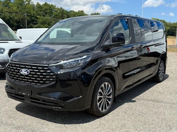 Vehicle image FORD Tourneo C Bus 340 L2 2.5 Duratec 233 Titanium PHEV