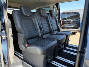 Vehicle image FORD Tourneo C Bus 340 L2 2.5 Duratec 233 Titanium PHEV