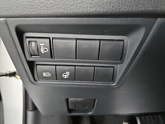 Vehicle image 16 Vehicle image 16