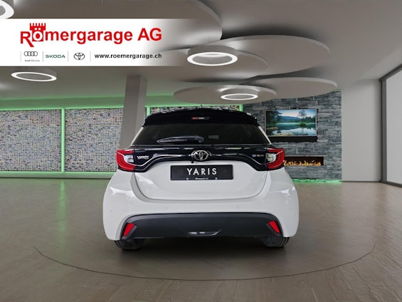 Vehicle image 2 Vehicle image 2