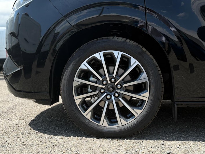 Vehicle image FORD TOURNEO