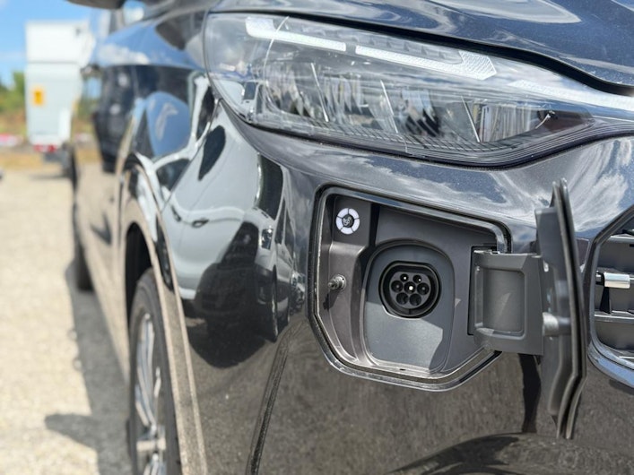 Vehicle image FORD TOURNEO