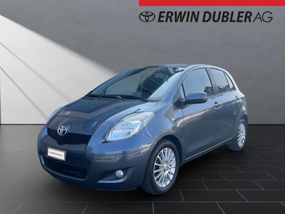 First vehicle image