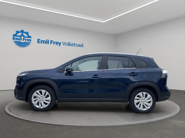 Vehicle image SUZUKI S-CROSS