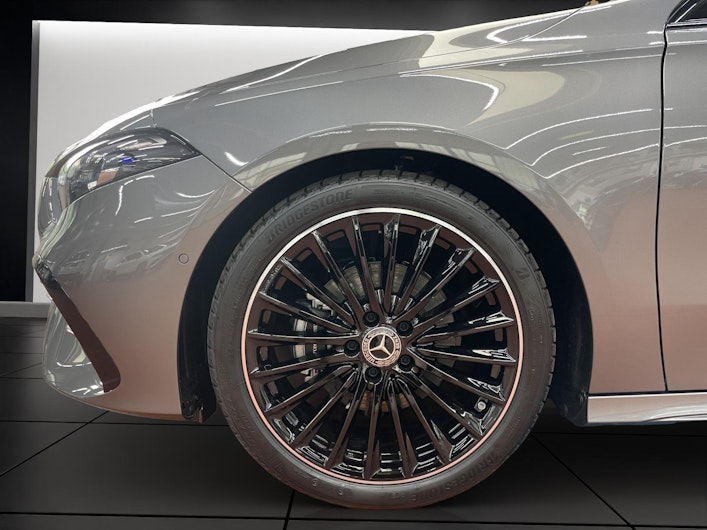 Vehicle image MERCEDES-BENZ A 200