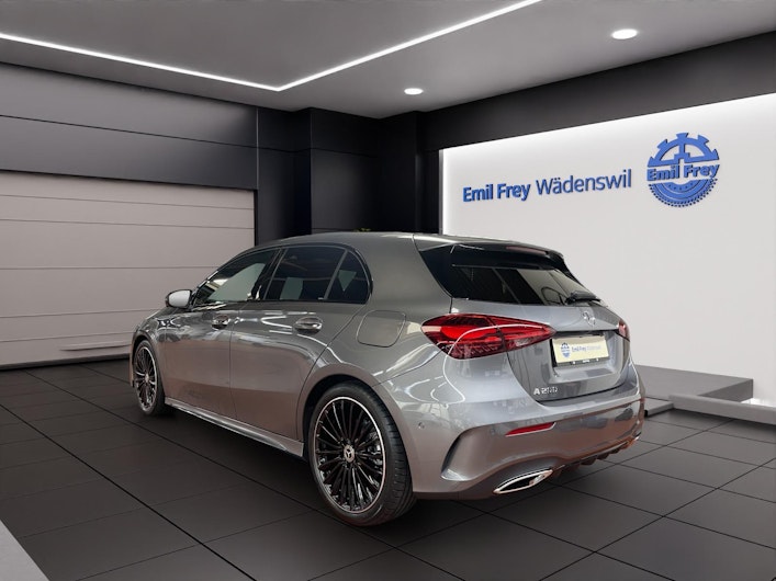 Vehicle image MERCEDES-BENZ A 200