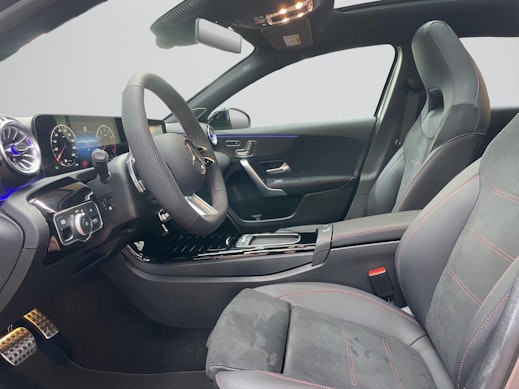 MERCEDES-BENZ A 200 Night Star AMG Line 3
