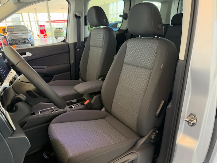 Vehicle image FORD TOURNEO CONNECT