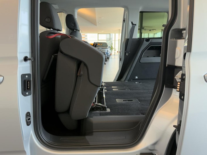 Vehicle image FORD TOURNEO CONNECT