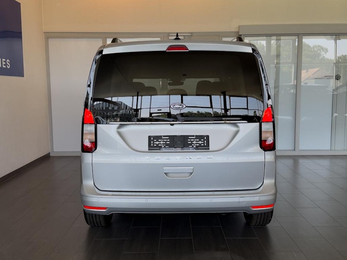 Vehicle image FORD TOURNEO CONNECT