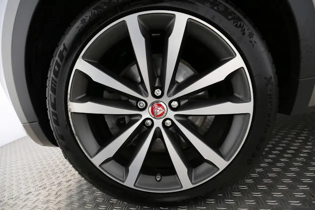 Jaguar E-Pace 2.0 T 250 R-Dynamic S AWD