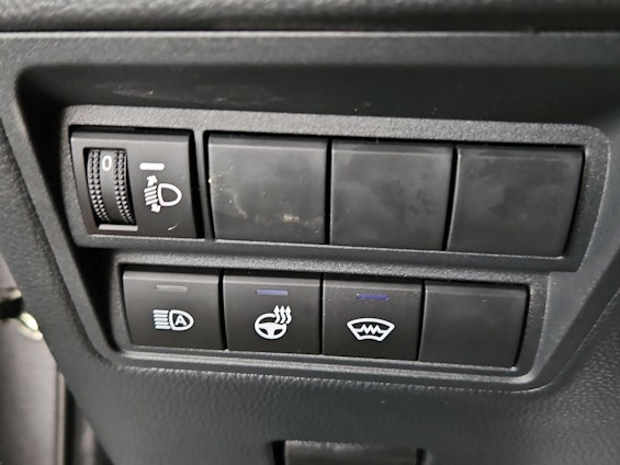 Vehicle image 15 Vehicle image 15