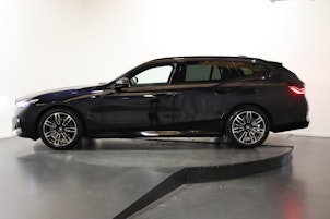 Vehicle image BMW 520d xDrive Touring