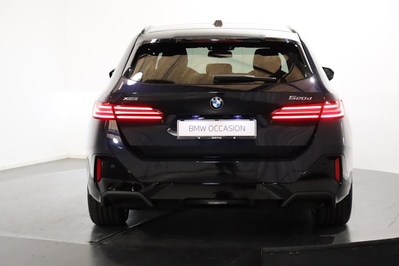 Vehicle image BMW 5 SERIES