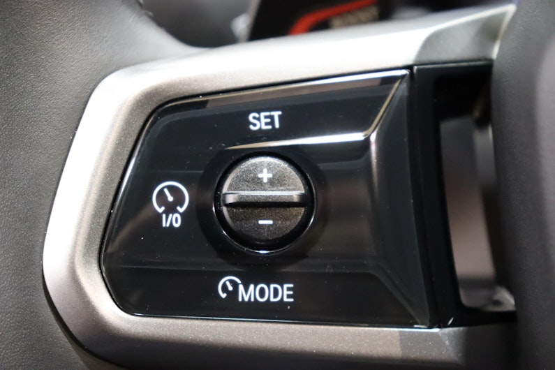 Vehicle image BMW 5 SERIES