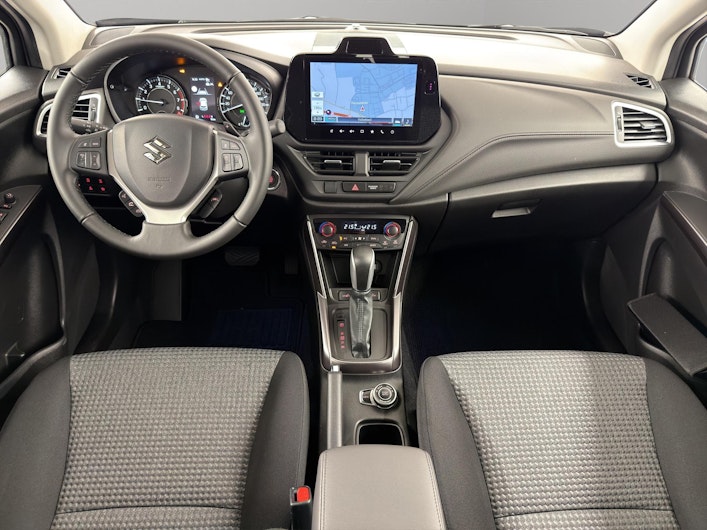 Vehicle image SUZUKI S-CROSS
