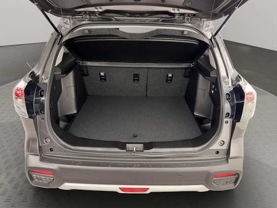 Vehicle image 4 Vehicle image 4