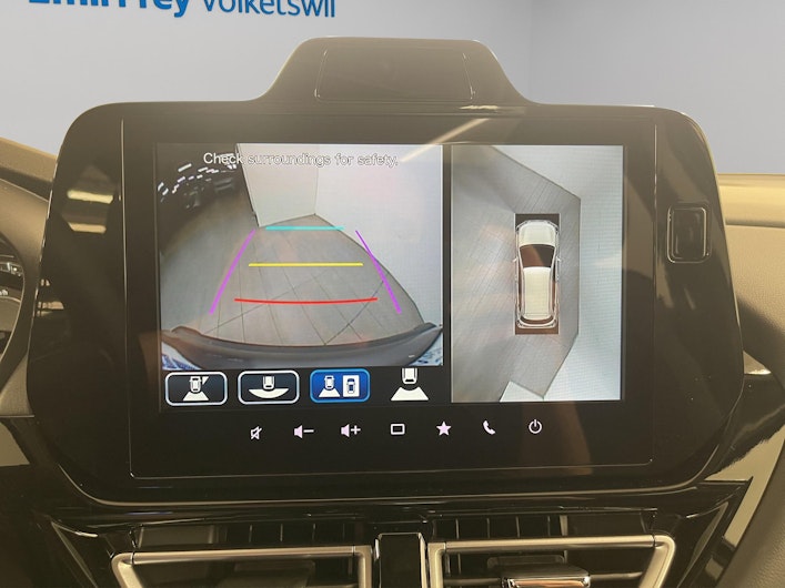 Vehicle image SUZUKI S-CROSS