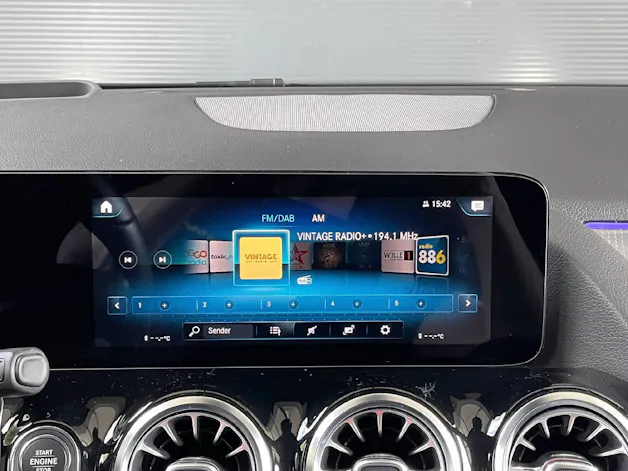 Mercedes-Benz GLA 220 d Progressive 4matic
