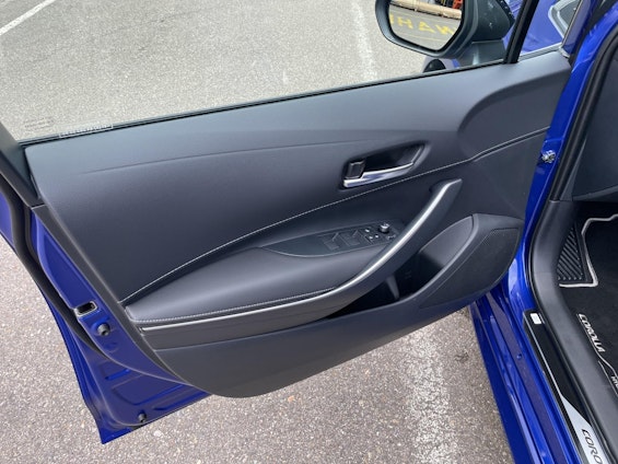 Vehicle image 10 Vehicle image 10