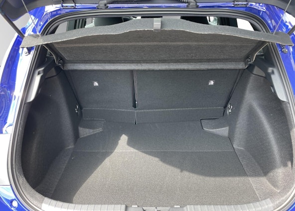 Vehicle image 17 Vehicle image 17