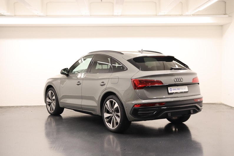 Vehicle image AUDI Q5