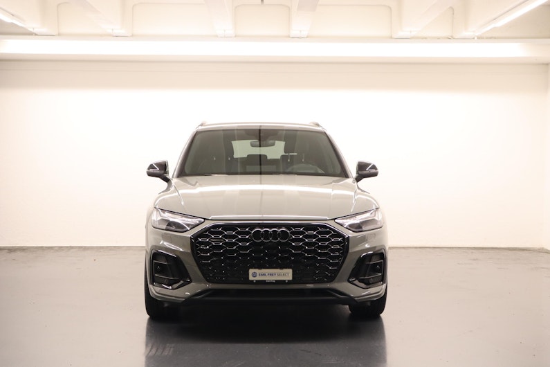 Vehicle image AUDI Q5