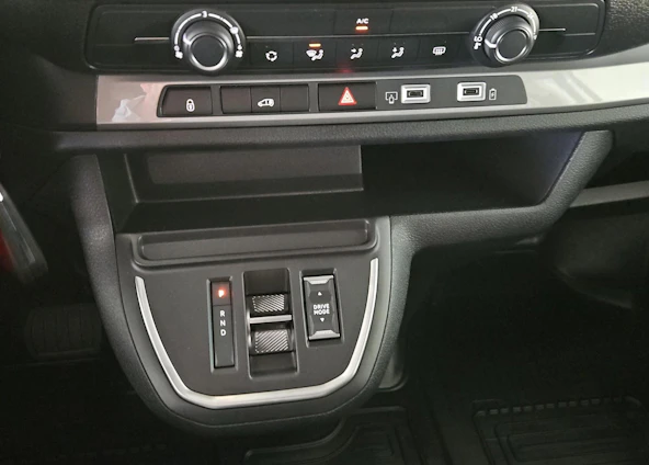 image du véhicule 18 image du véhicule 18