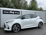 First vehicle image