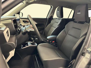 https://vehicle.imgix.net/3904697/a1846f12-86f2-48bf-9ed6-d3e654ba1e8f.jpg