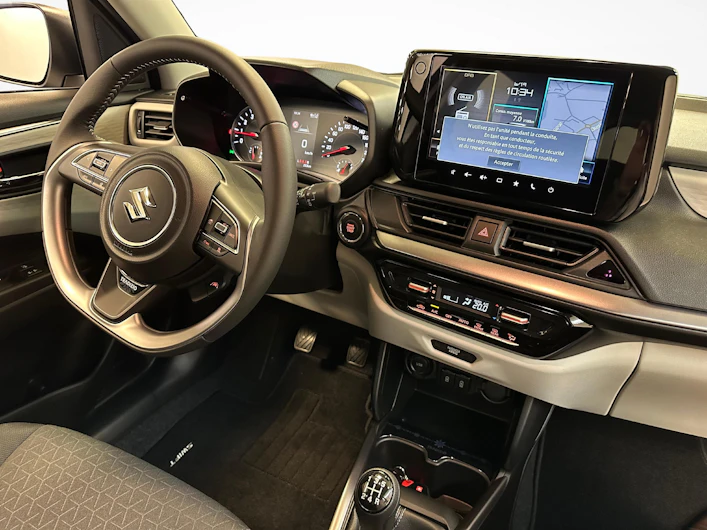 image du véhicule SUZUKI SWIFT